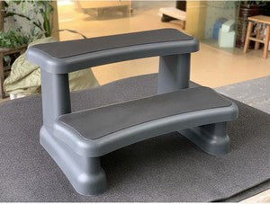 Deluxe Spa Steps - Grey
